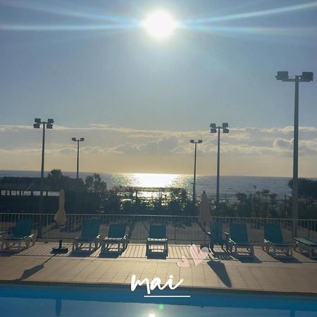 Studio 4 Personnes Bord De Mer Avec Piscine Wifi セルヴィオーヌ エクステリア 写真