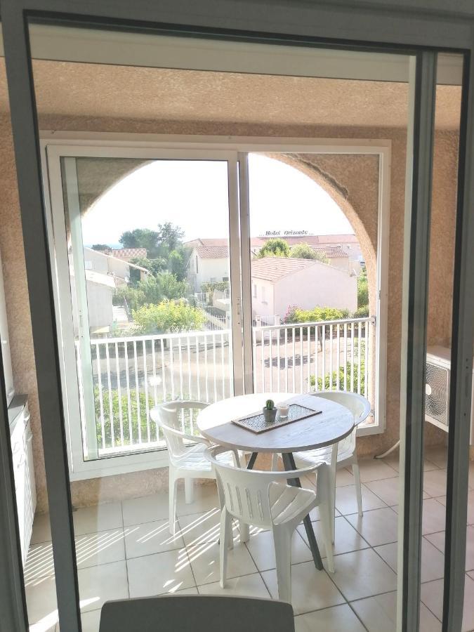 Studio 4 Personnes Bord De Mer Avec Piscine Wifi セルヴィオーヌ エクステリア 写真